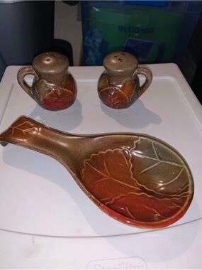 Salt and Pepper Shaker Set with Matching Spoon Rest - Brown Red Glaze